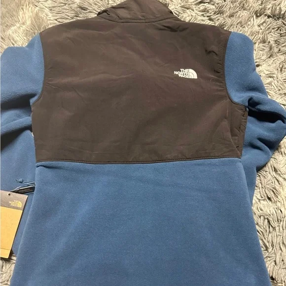 Womens North Face Fleece Jacket - Picture 2 of 3